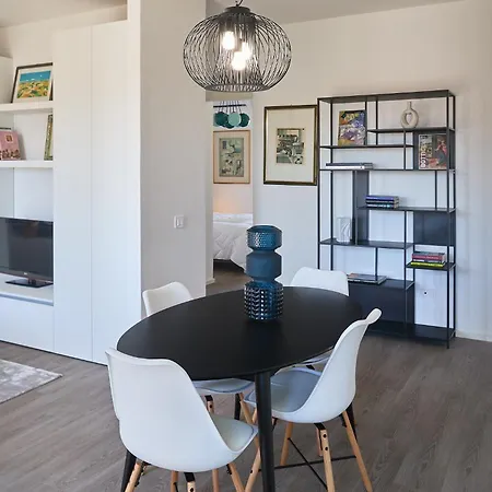 Alighieri Lifestyle アパート *