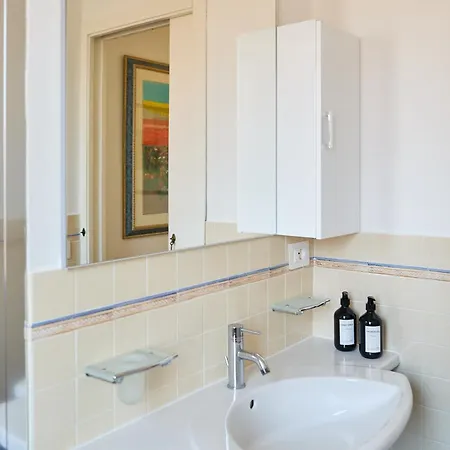 Alighieri Lifestyle Apartment